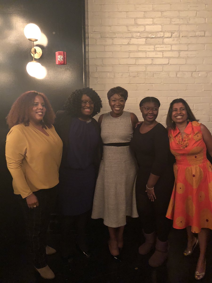 Tonight at @BklynFoundation’s #InvestInYouth dinner, our founder @JoanneNSmith and YWAC alumna Megan Jean Louis discussed women’s empowerment with @JoyAnnReid, Chithra Aiyar of @SadieNash, and Yazmin Abdullah. Centering young people is what the future of democracy looks like!