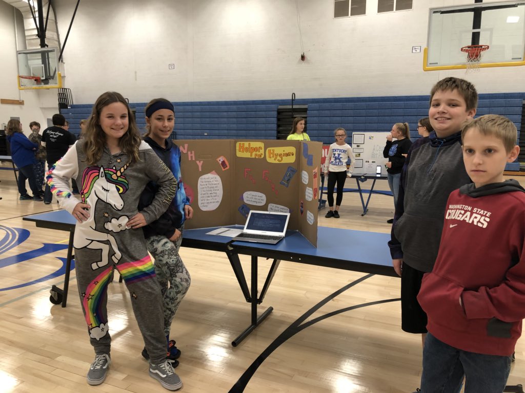 carriebholloway's tweet photo. SVA 7th graders were amazing at the SVA Fall STLP Showcase today! Floored by their service learning proposals- they have some phenomenal ideas to impact our school community and beyond! #LifelongInnovators #OpenCommunicators #BeRoyal @SVAPrincipal475 @Cassidy_Royals https://t.co/Fk4AiRoioH
