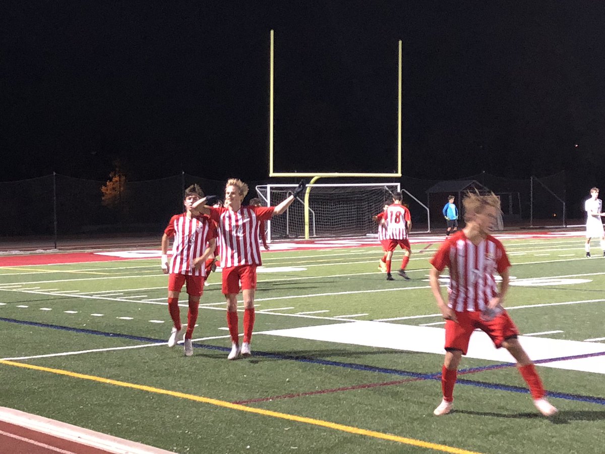 EastAngels1's tweet photo. It’s going down!!
#4East vs. #29 Fossil Ridge #FirstRound
😇⚽️😇 Go Angels! https://t.co/Jguinq35SR