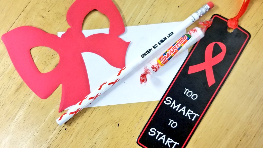 ericphangrath's tweet photo. In honor of @redribbonweek, Ss took a pledge to stay drug free. They made #TooSmartToStart gifts for Ss and staff around school, and learned about ways to #SayNoToDrugs! #drugfree #redribbonweek2018 #Easterbyisawesome #LoveMyJob https://t.co/xHXxgkiknn