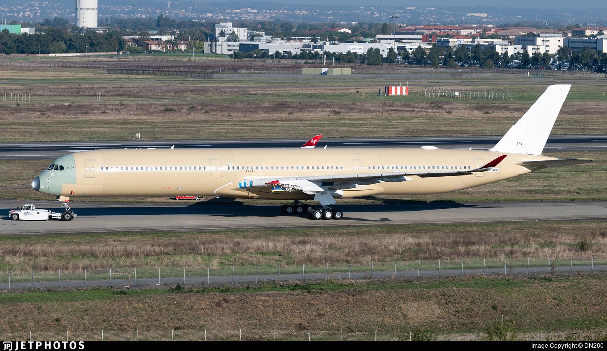 JetPhotos's tweet photo. Roll out of the first Airbus A350-1000 for Virgin Atlantic. https://t.co/LL24LCdujj © DN280 https://t.co/U9fqfF7FJ6