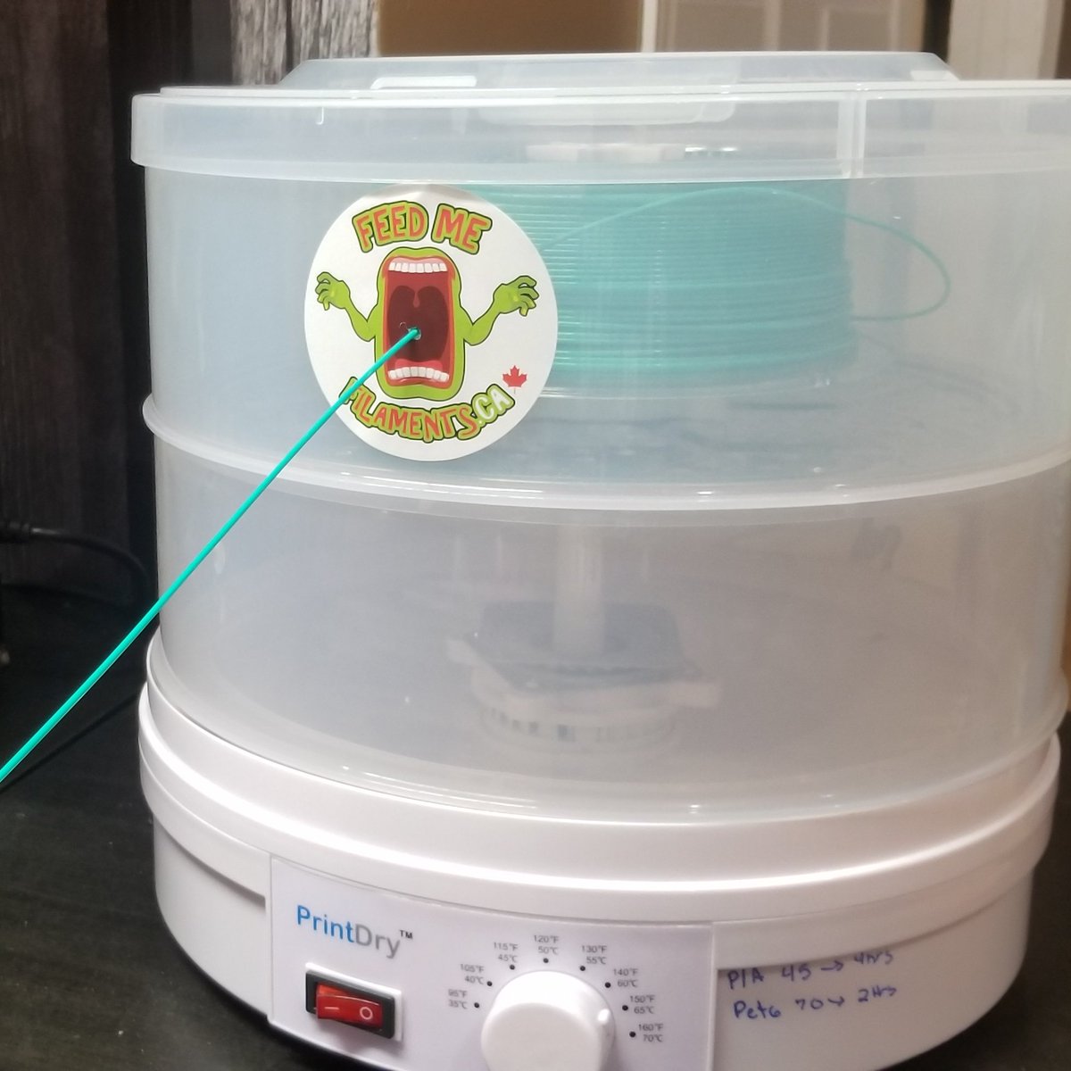 alextronique's tweet image. Put the saboteur sticker from @filaments.ca on my @printdry unit.

You can see in there the new filament.ca food safe filament. 

#filamentsdotca #printdry #foodsafe #sticker #free