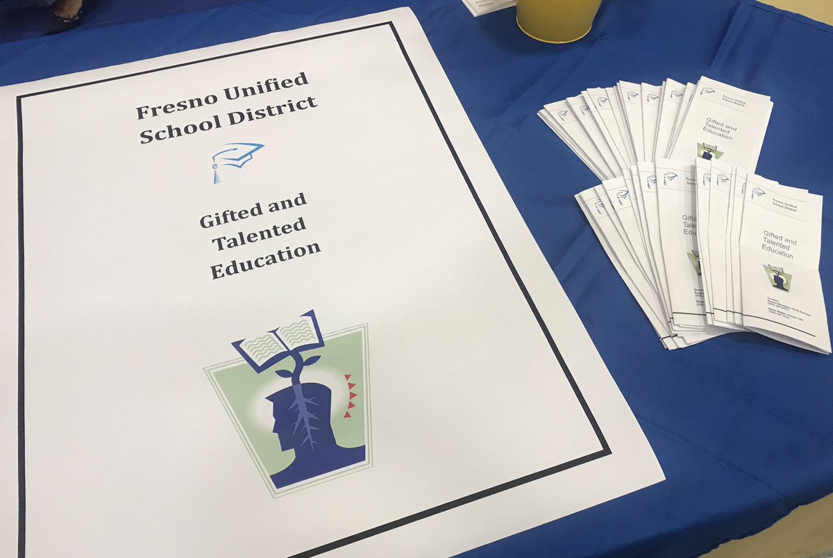 smontanez05's tweet photo. School Choice Expo!!!! Supporting our FUSD GATE programs #Yokomi #Manchester GATE https://t.co/U32WraBikp