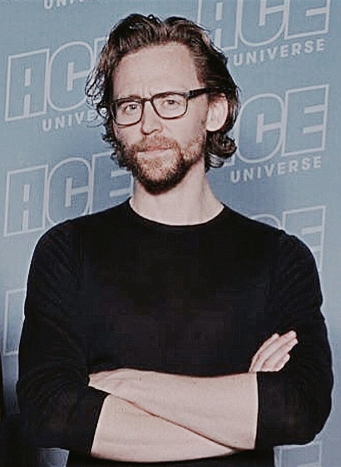 Que guapo hombre que bárbaro