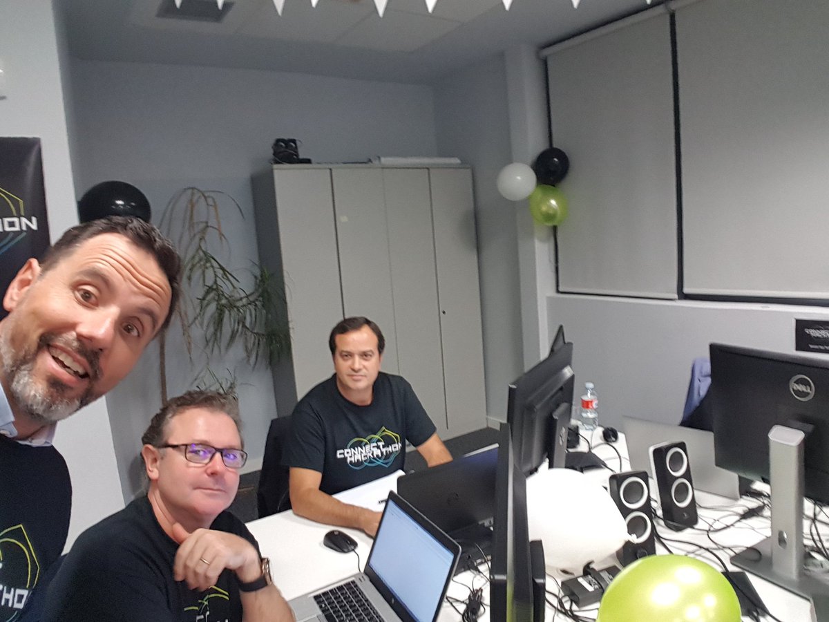 pgcpablo's tweet photo. +hack #connecthack https://t.co/ZwfqOA38n8