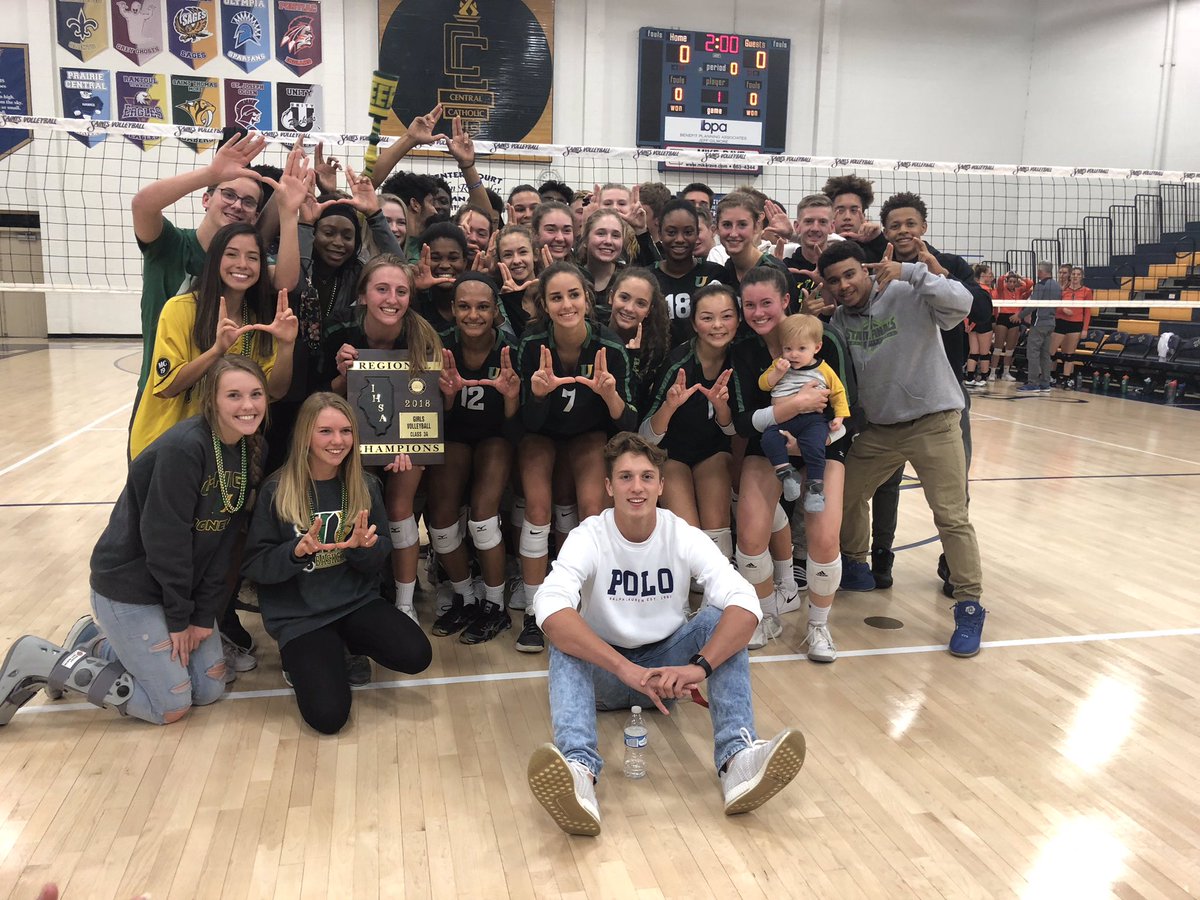 uhighvb's tweet photo. Regional Champs!!! https://t.co/kHUVBDoRNu