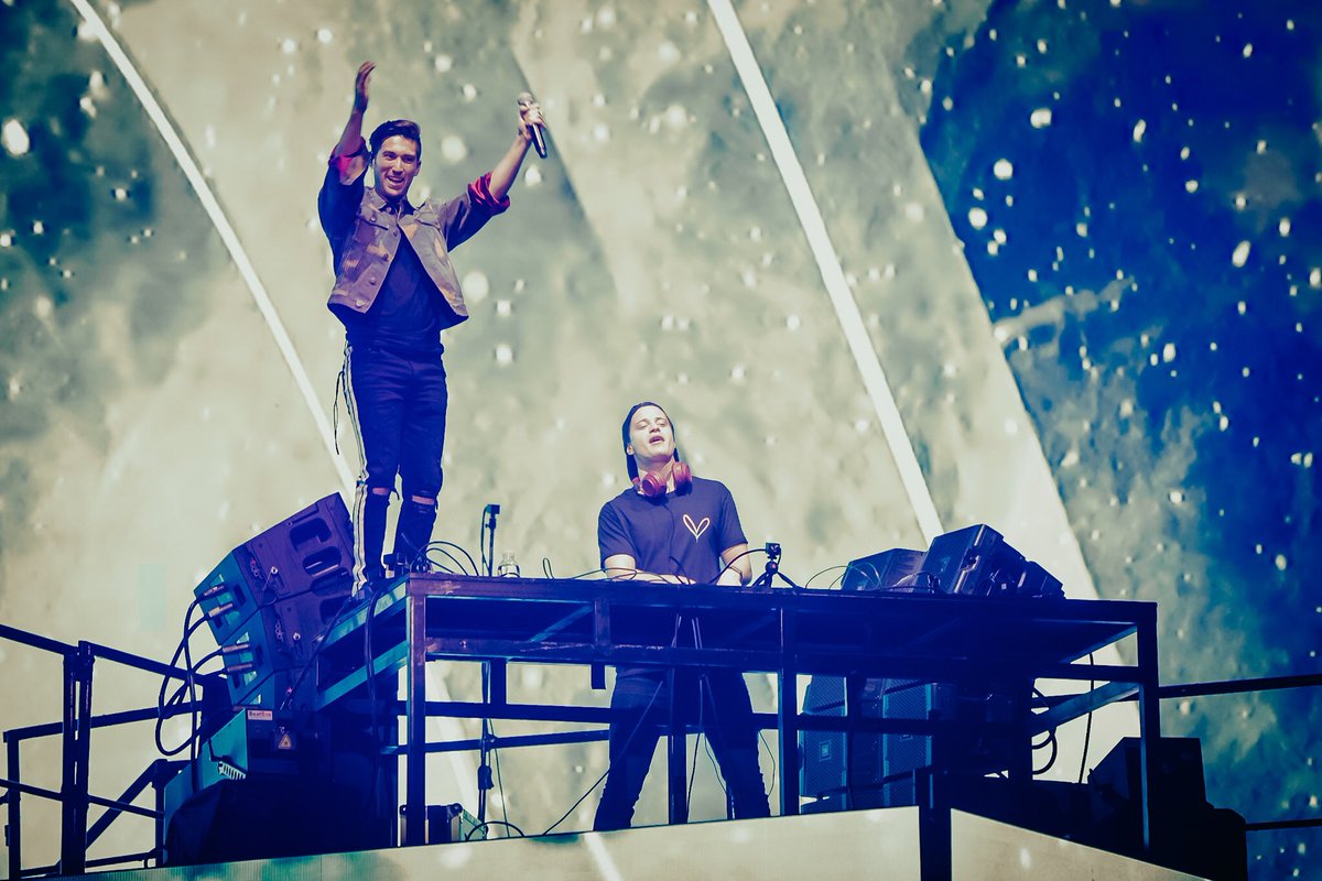 LiveSmart's tweet photo. Last nightโs amazing set by the one and only @KygoMusic ๐ค๐ป #SmartKygo #SmartMusicLive https://t.co/Y6acguWnAm
