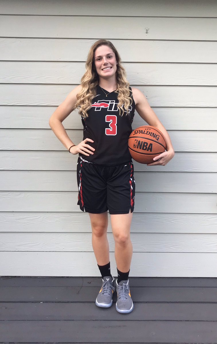 haleyyhowarth's tweet photo. #committed #blessed Go Fire!! 🔥❤️ https://t.co/wEPFFb1Svz