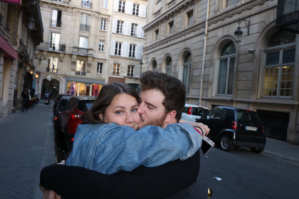 tori_viator's tweet image. I bought this jean jacket at a thrift shop in Paris and I wore it for the rest of my trip. It’s worth way more to me than anything else I got while in the city and it was the cheapest purchase I made 💙