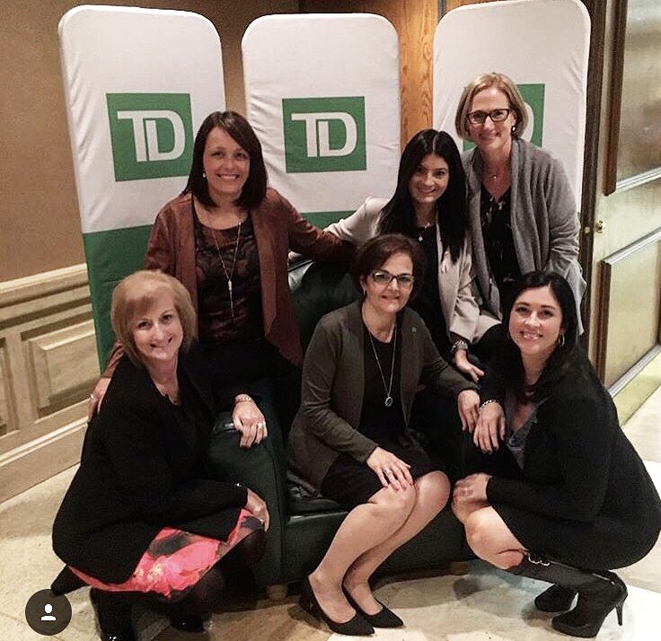 nancybisogno_TD's tweet photo. Great Night with some Great Ladies #! 👛 👜 #DoGoodDivas #TD @Nansynz @KarenJean_TD @PieniazekCarla @tracy7beck https://t.co/UMU193FyPZ