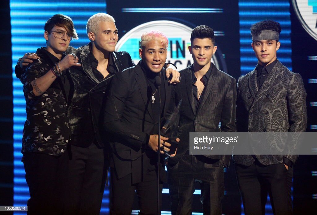 cncoxpr's tweet image. 3 nominaciones y 3 premios✨ Orgulla de ellos😍🤩 @CNCOmusic @LatinAMAs  #LatinAMAs #CNCOwners #CNCO #CNCOxpr #Proud