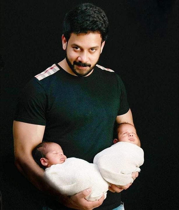 ActorBarath blessed with 2 baby boys..😍😍