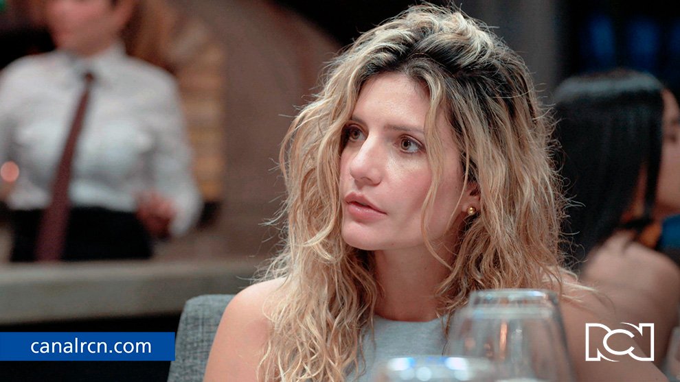 Y a <a href="/DoNicOrtega/">Nicolás Ortega</a> ¿qué bicho le picó? ¿Por fin le llegó la hora de madurar? #LaLeyDelCorazón2 → goo.gl/d5h2gr