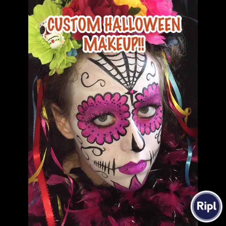 via ripl.com Tis the season....call me! I can make you the best dressed at your Halloween event!
#halloweenfacepaint #cwvfacepainter #wvfacepainter #charlestonfacepaint #thefabartist #teresapaintsfaces #facepaintingbyteresa