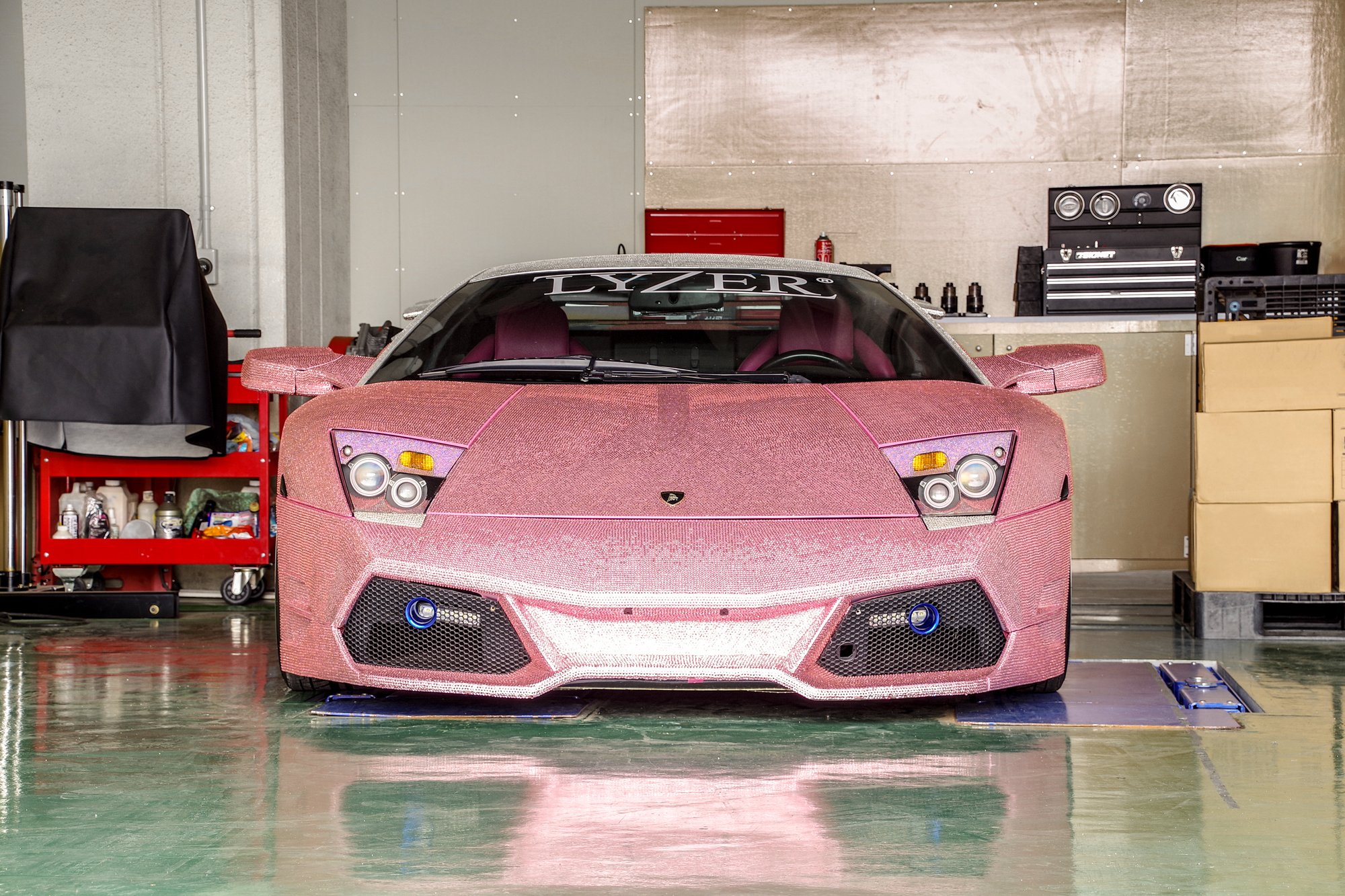 Lyzer ライザー 公式 弊社デモカーのランボ Tokyo Auto Salon 18 出展車両 Lyzerデモカー 約60万粒スワロフスキー仕様 ランボルギーニ ムルシエラゴ 600 000 Swarovski Crystals Lamborghini Mercielago Lamborghini Mercielago Lyzer ライザー 公式 弊社デモカーのランボ Tokyo Auto Salon 18 出展車両 Lyzerデモカー 約60万粒スワロフスキー仕様 ランボルギーニ ムルシエラゴ 600 000 Swarovski Crystals Lamborghini Mercielago Lamborghini Mercielago