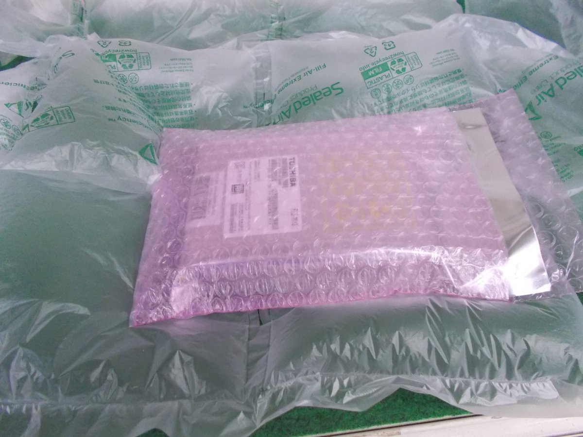 ドスパラ博多店 Hddのバルク品購入後のお持ち帰りが心配というお客様 しっかりとプチプチで梱包してお渡ししておりますのでご心配なく ドスパラ 博多 Hdd ドスパラ博多店 Hddのバルク品購入後のお持ち帰りが心配というお客様 しっかりとプチプチで梱包してお渡ししておりますのでご心配なく ドスパラ 博多 Hdd