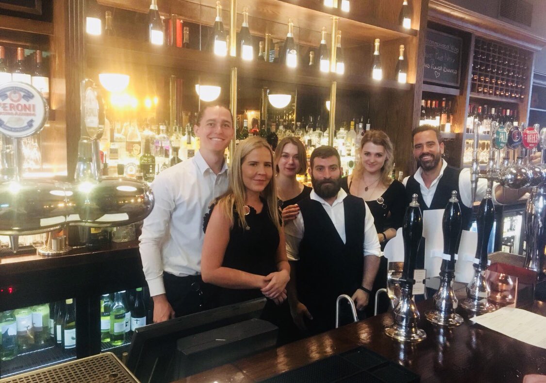 Fancy joining the Young’s family and working in one of our amazing central London pubs? 
We are holding a recruitment day Monday 5th Nov @24YorkWay 
10.30 to 15.30 
#recruitment #staff #pub #teamworkmakesthedreamwork