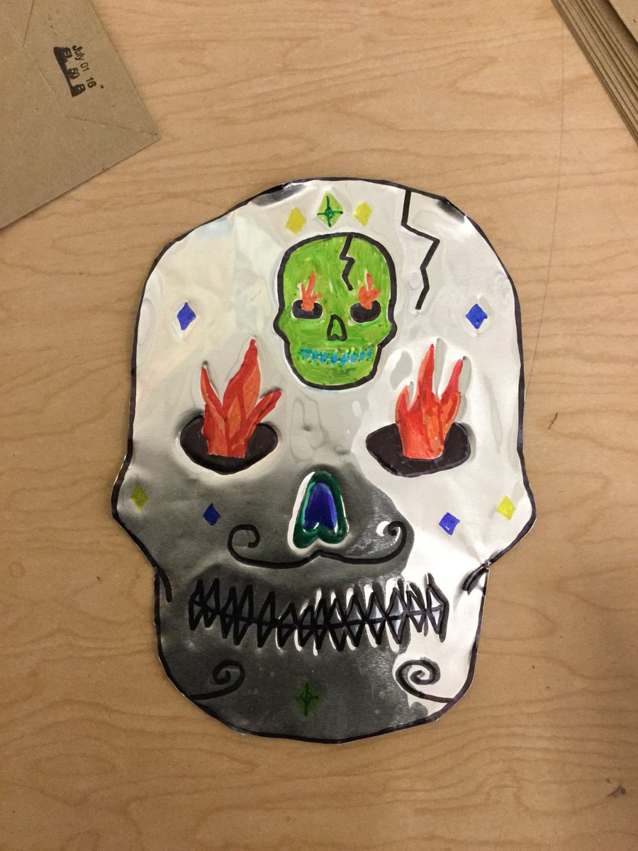 #DayoftheDead <a href="/CBKutzElem/">Paul W. Kutz Elem</a> 4th graders embossing metal to celebrate Mexican heritage. #sugarskulls #sharpies #daylate