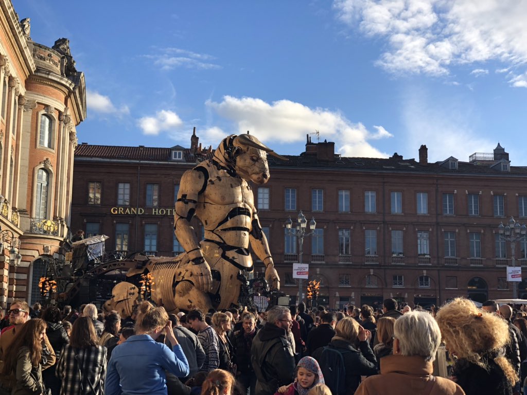 LucasDuval_'s tweet photo. Jusqu’à dimanche à #toulouse, venez voir les deux impressionnantes machines ! https://t.co/lYJEbroJCc