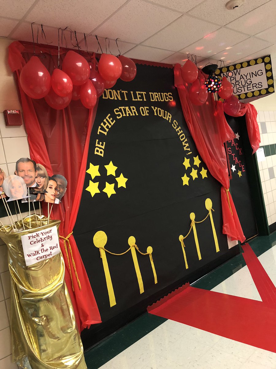 skvaughn81's tweet photo. #RedRibbonWeek fun @PISDReynolds Thanks to @jamiannclifford for understanding my kind of crazy!  ❤️#ourkidsrock @ReynoldsStuCo https://t.co/XuLUYHSvzo