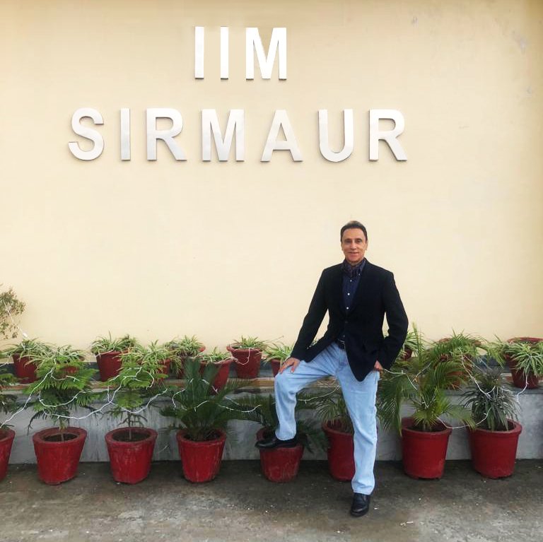 raajkhosla's tweet photo. Let the learning begin! Humbled &amp; excited at @IIM_Sirmaur #thehimalayanIIM Campus amidst the refreshing #SivalikRange. Looking forward to sparkling interactions with #FutureLeaders.

#RajKhosla, MD #MyMoneyMantra #KeynoteSpeaker at #IIMSirmaur #Nirmaan 2018 #LeadershipSummit2_0 https://t.co/OAZzkHXrsf
