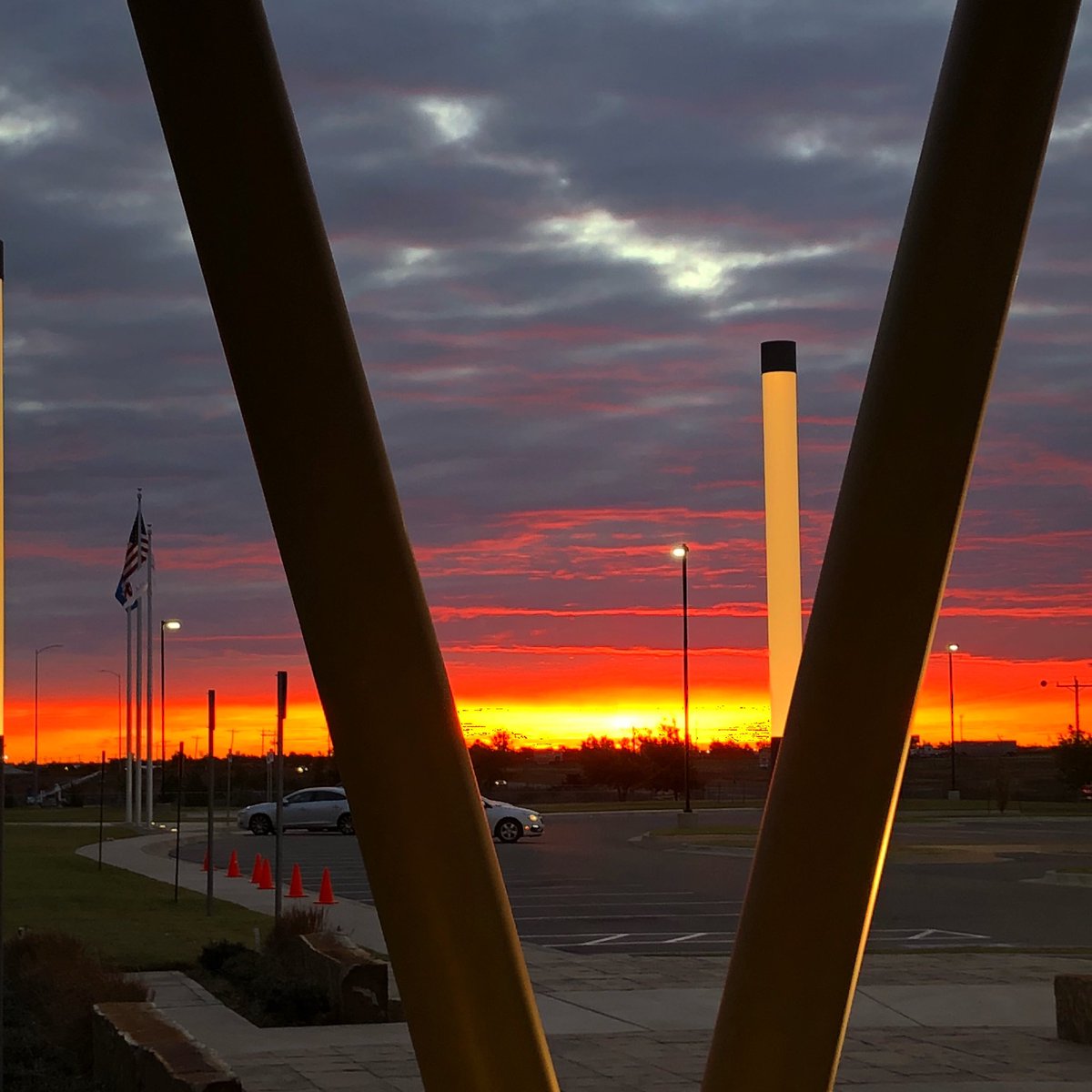 MrBhawk's tweet photo. Good Morning Canadian Valley! Happy Friday! @cv_tech https://t.co/IHSiClq28b