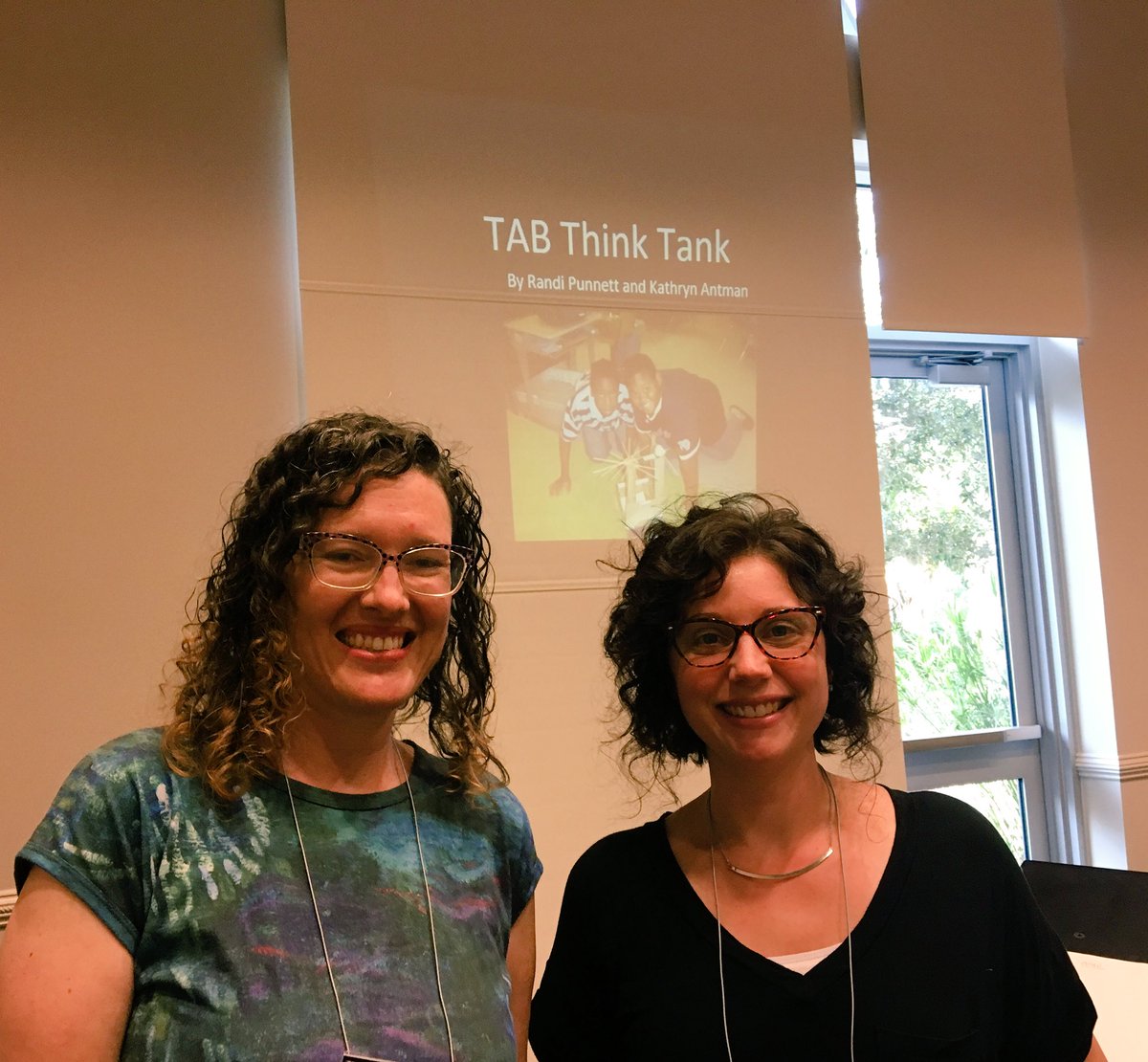 CobbVisualArts's tweet image. @DavisESArtists art teacher Mrs. Punnett shares about her TAB classroom! #cobbartrocks #artsedGA #gaea2018