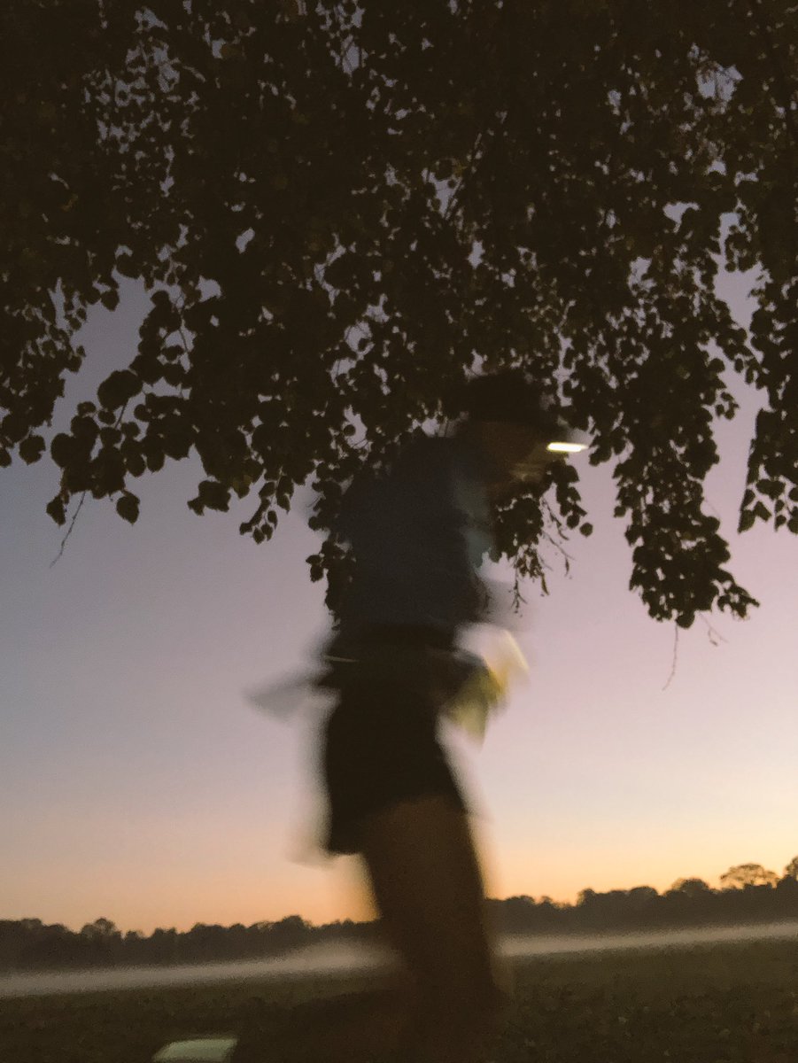 _LowriMorgan's tweet photo. To Train Harder, Consider a Crowd..... Running home after a great coached session with the #ATRun group this morning. Thanks @TeamThie for motivating & inspiring us #ATRunners https://t.co/tJzs6E5mEq