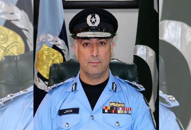 Nawaiwaqt_'s tweet photo. آئی جی اسلام آباد کاعہدے پر کام کرنے سےانکار ,سپریم کورٹ نےمعطلی کا حکم واپس لے لیا
https://t.co/zxW21XdRP5
#SupremeCourt #IGIslamabad #JanMuhammad @pid_gov @MoIB_Official https://t.co/hHjOYdUFLY