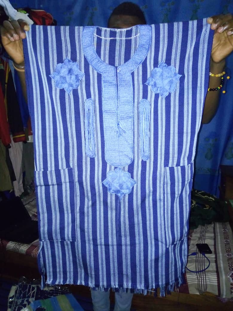 ranenkame's tweet photo. Afrique : inspirer, aspirer, valoriser, responsabiliser, reconstruire, se remémorer 🇨🇲 #madeincameroun #made237 #cameroun #art #bamoun #cameroon #pagneafricain #pagne #pagnetissé WhatsApp appel SMS 677073780 https://t.co/myCaKvUufw