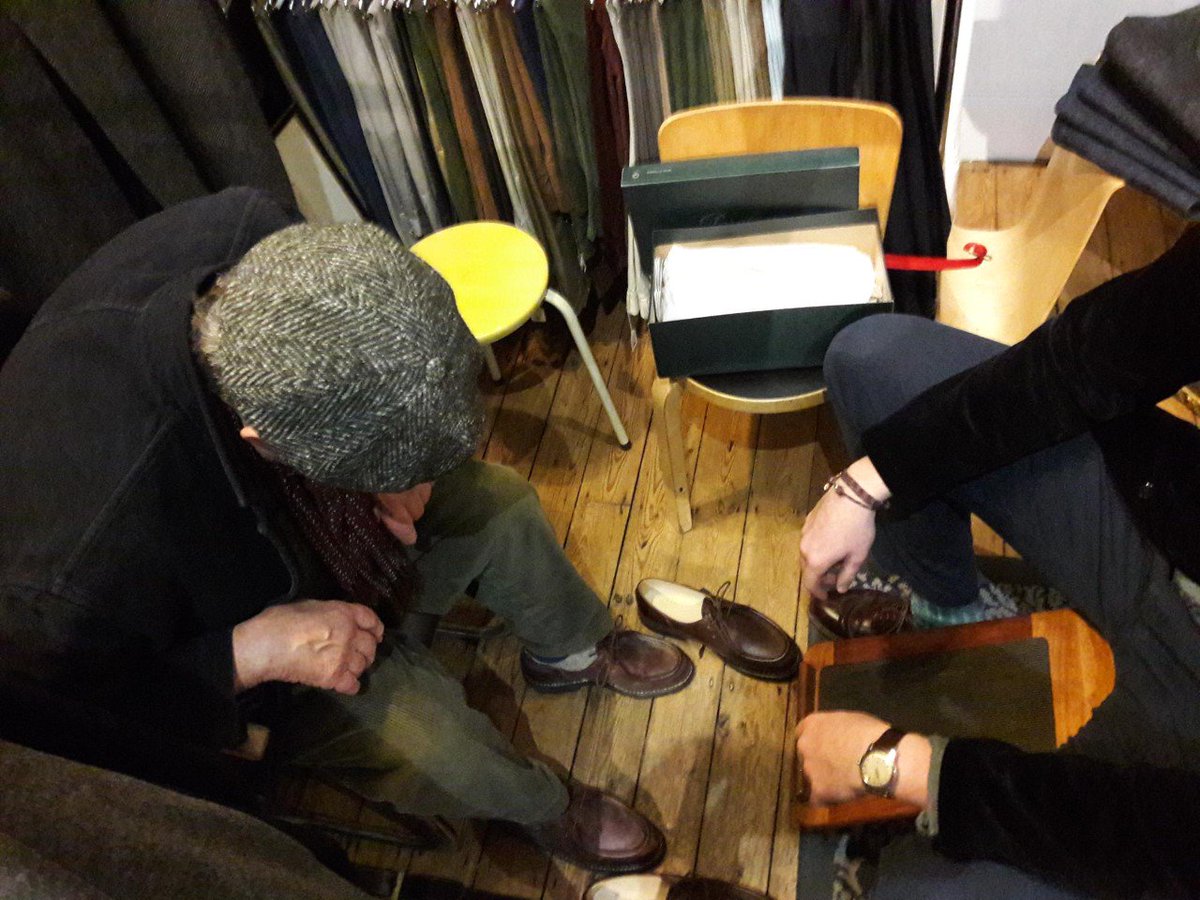 johnsimons1955's tweet image. John this week, was selecting his Paraboot style of choice for the coming Winter...
Get yours here - johnsimons.co.uk/footwear/?sort…
