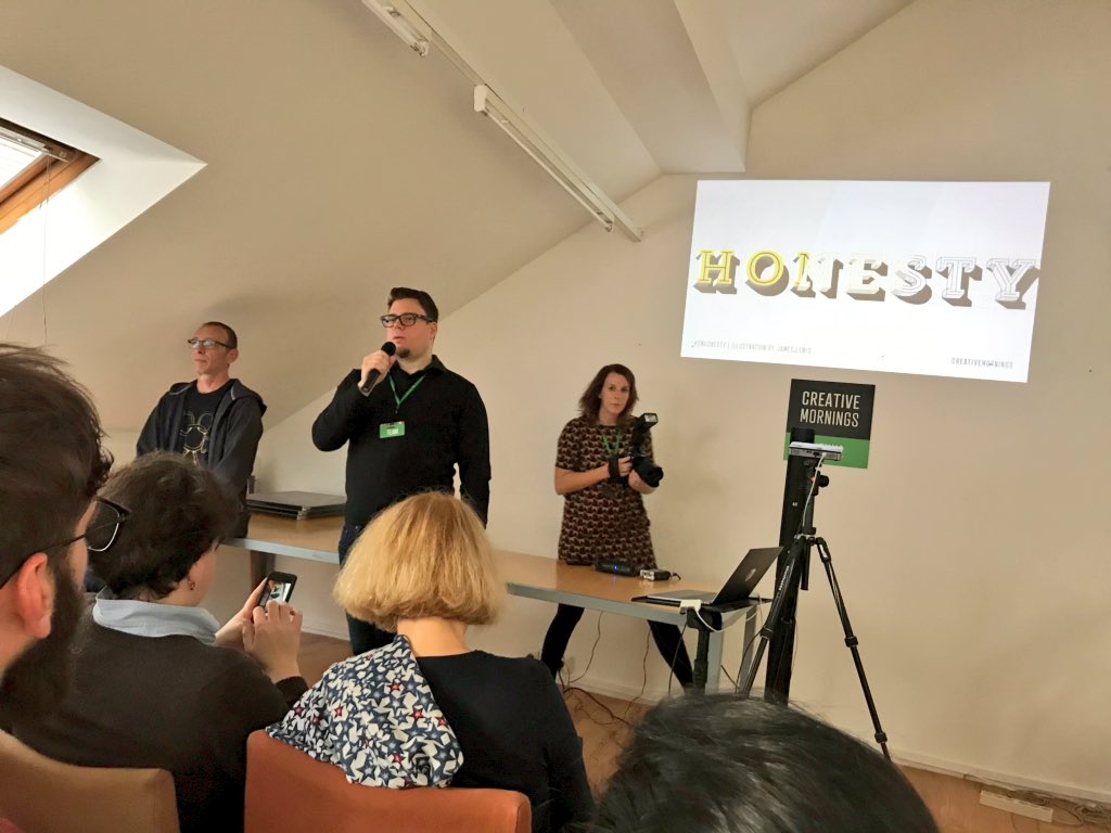 MargitBerner's tweet image. Sehr ehrlicher Vortrag über sein gescheitertes Großprojekt u-rob.com anno 1998 von Michael Holzer @deBosco - heute zum Thema Honesty beim #VIECM #creativemornings @Vienna_CM Slides unter noti.st/debosco