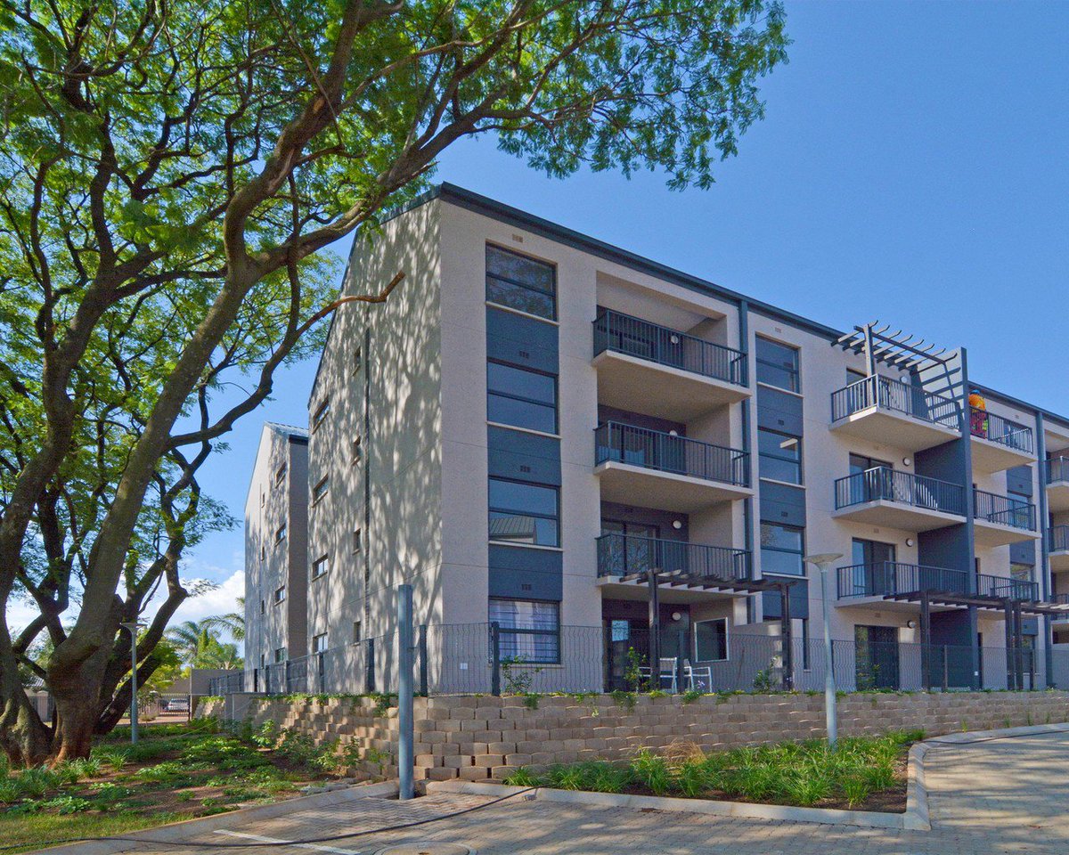 molly1080's tweet image. Yesterday I finally finished signing and moving in to my new home in the north and I'm so excited😭🙌🙌