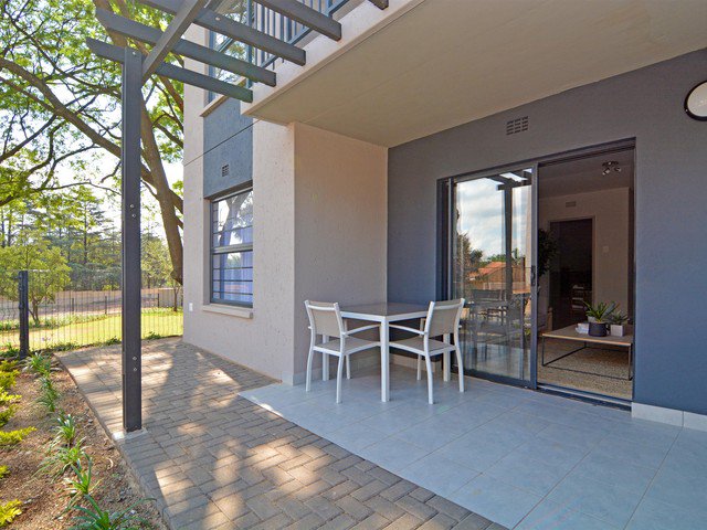 molly1080's tweet image. Yesterday I finally finished signing and moving in to my new home in the north and I'm so excited😭🙌🙌