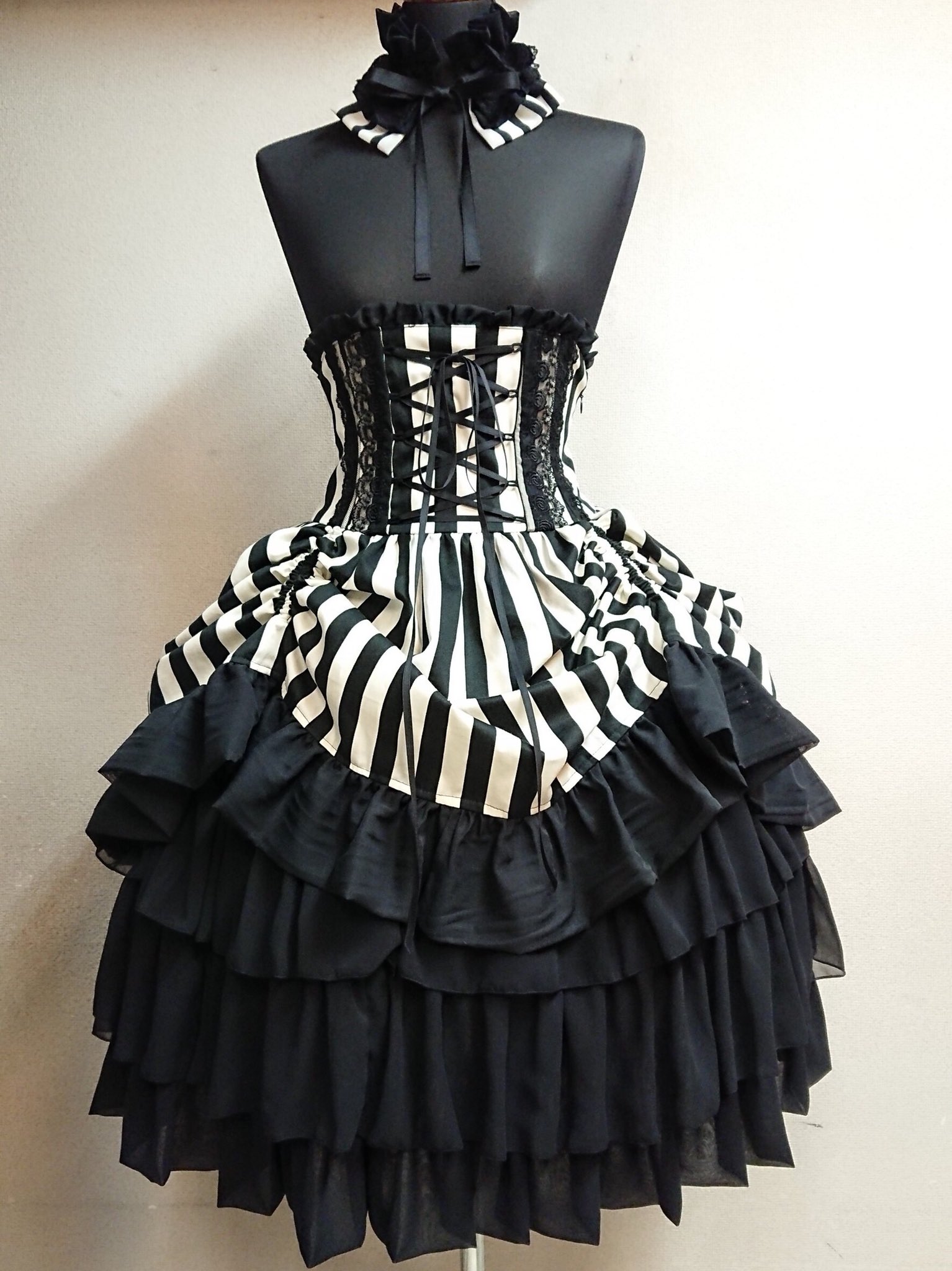 ATELIER-PIERROT ストライプバッスルコルセットスカート 黒×白 ATELIER PIERROT ストライプコルセットスカート アトリエピエロ