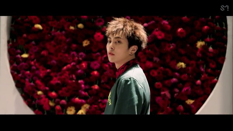 Kayeng271's tweet image. Xiumin why so G W A P O❤~♥~