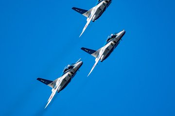 入間基地航空祭19の穴場の撮影ポイントと場所やブルーインパルス日程プログラム 日本全国のお祭り 花火大会 花見スポットを解説するブログ