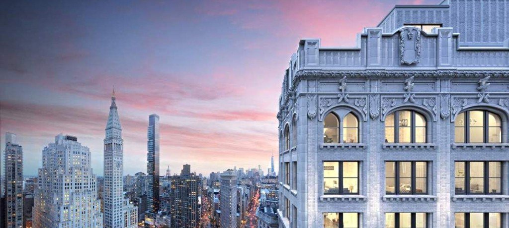 THEBLNRSHOP's tweet photo. The Crown Penthouse, 5th Avenue, New York ... #CrownPenthouse #FifthAvenue #LuxuryLiving #NewYork #NewYorkEstate - https://t.co/ZGhLsNVK2u https://t.co/7NOPCdFNGC