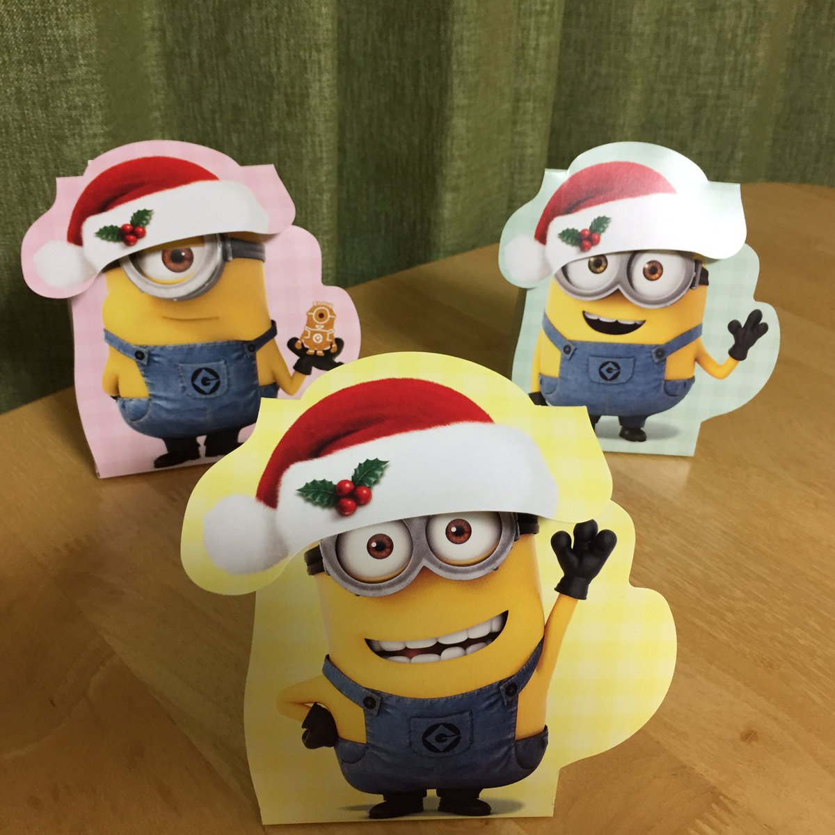 ボブティー カルディでミニオン クリスマス クッキーボックス買ってきた かわいい ボブティー カルディでミニオン クリスマス クッキーボックス買ってきた かわいい