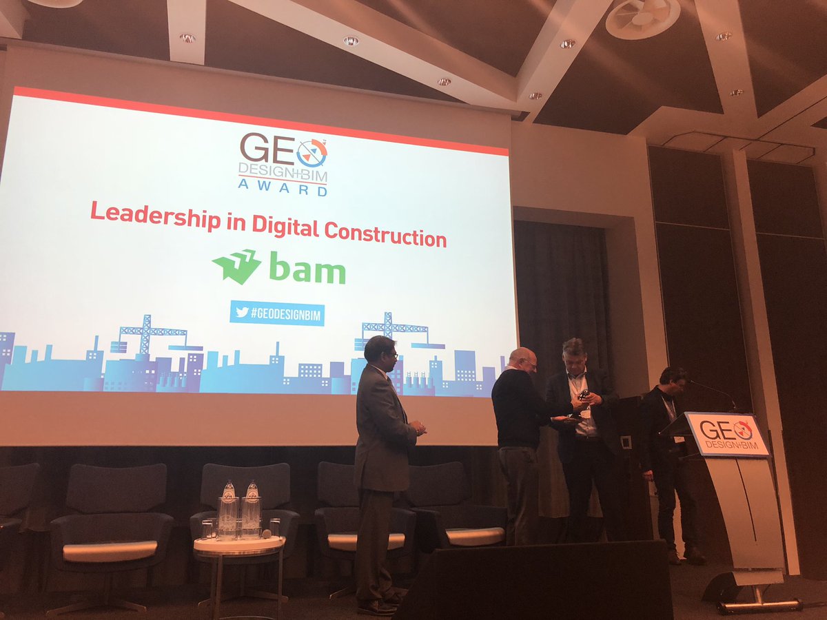 BAMGroup_EU's tweet photo. Proud of the Royal BAM Group Digital Construction team led by @mfdejonge to receive the GeoBIM award ’Leadership in Digital Construction’ at the GEO|Design+BIM conference in Amsterdam #GEODESIGNBIM #Congrats https://t.co/rcbb2BHq6W