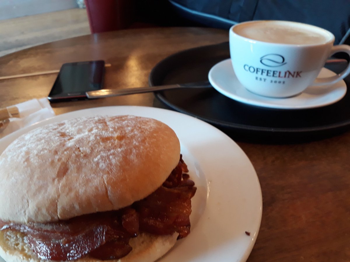 Kick start the day @Coffeelink on the #quay #ipswich latte and a bacon roll !! Prior to attending #suffolkuniversity to talk to #youngpeople about #socialaction