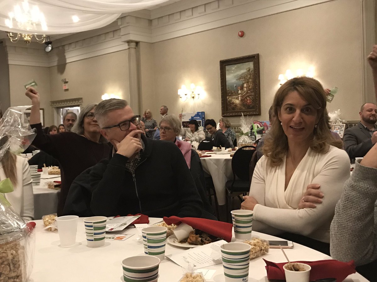 ElizabethAuceda's tweet photo. Sodexo proud sponsor to decreasing and eliminating hunger with @food4kidshamont #sodexocanada https://t.co/sB3wXE0ljS