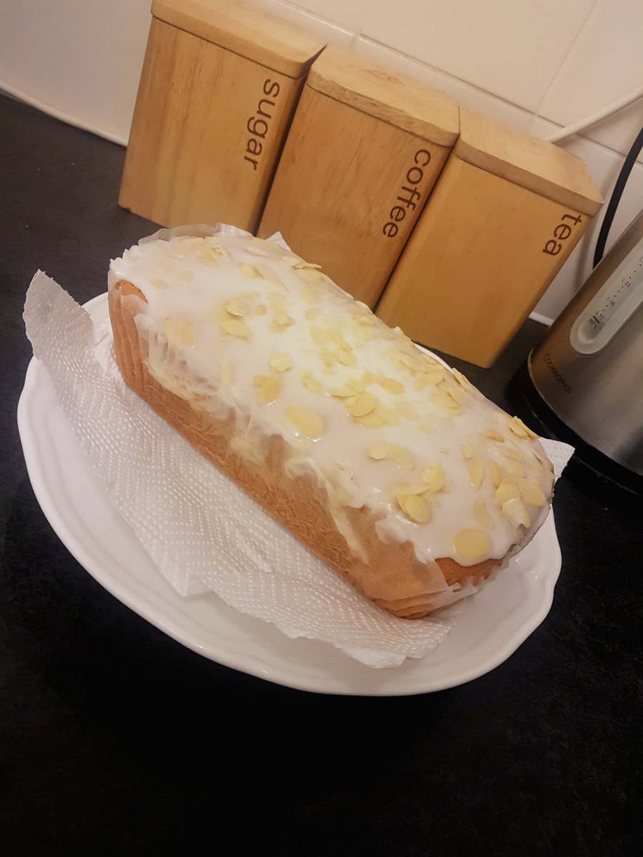 PymmAndCoAgents's tweet photo. Going into Friday the right way! Cake day is the best day #FactsAreFacts #newmonth https://t.co/RFuos0Yx62