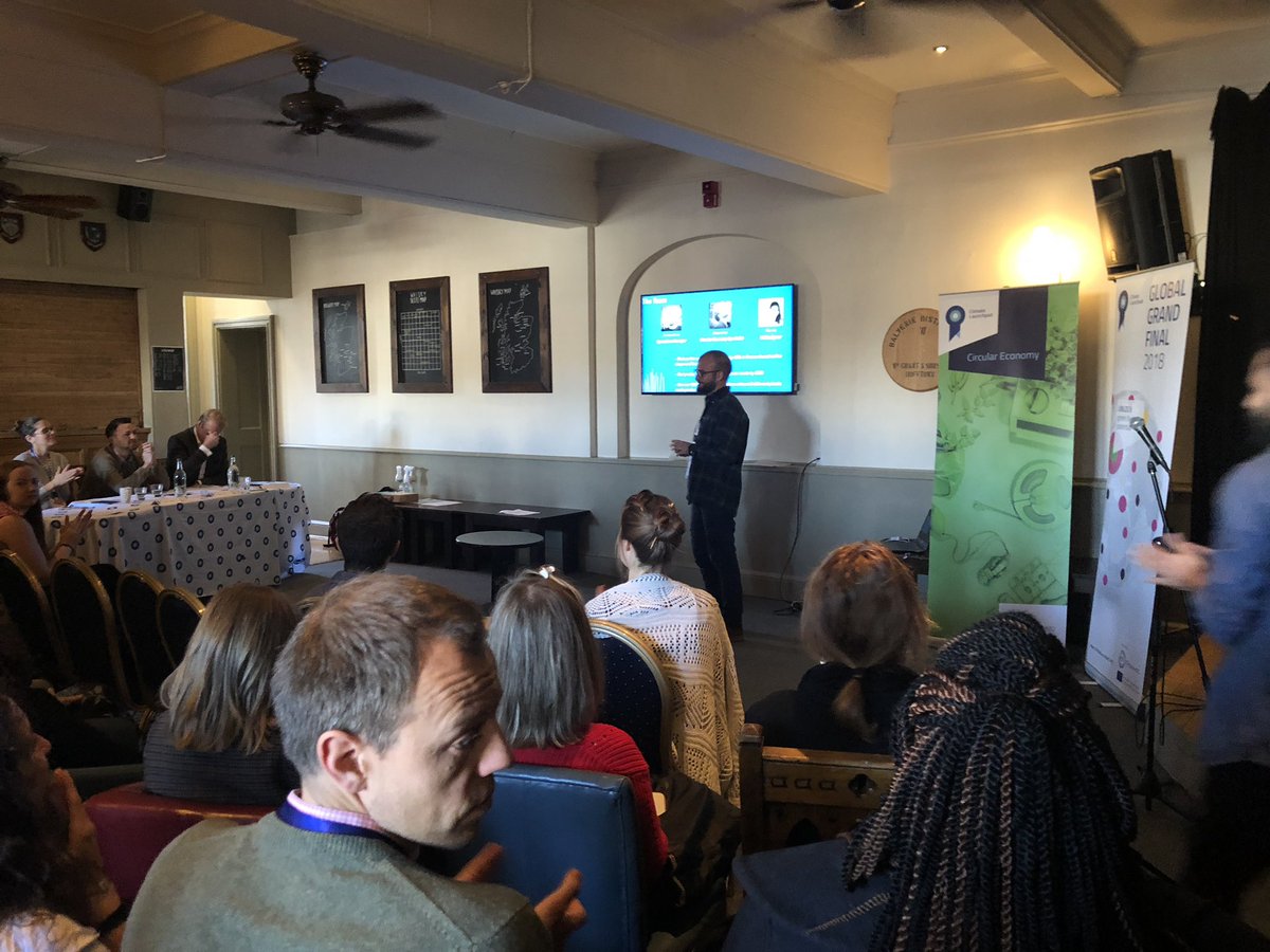 chrysalisleap's tweet photo. #straws from #Greece pitching at the #CircularEconomy #themeawards @ClimateLaunch #CLP18 @CkicCyprus @cKIC_Alumni @ClimateKIC @EITeu https://t.co/r3S69mdYBR
