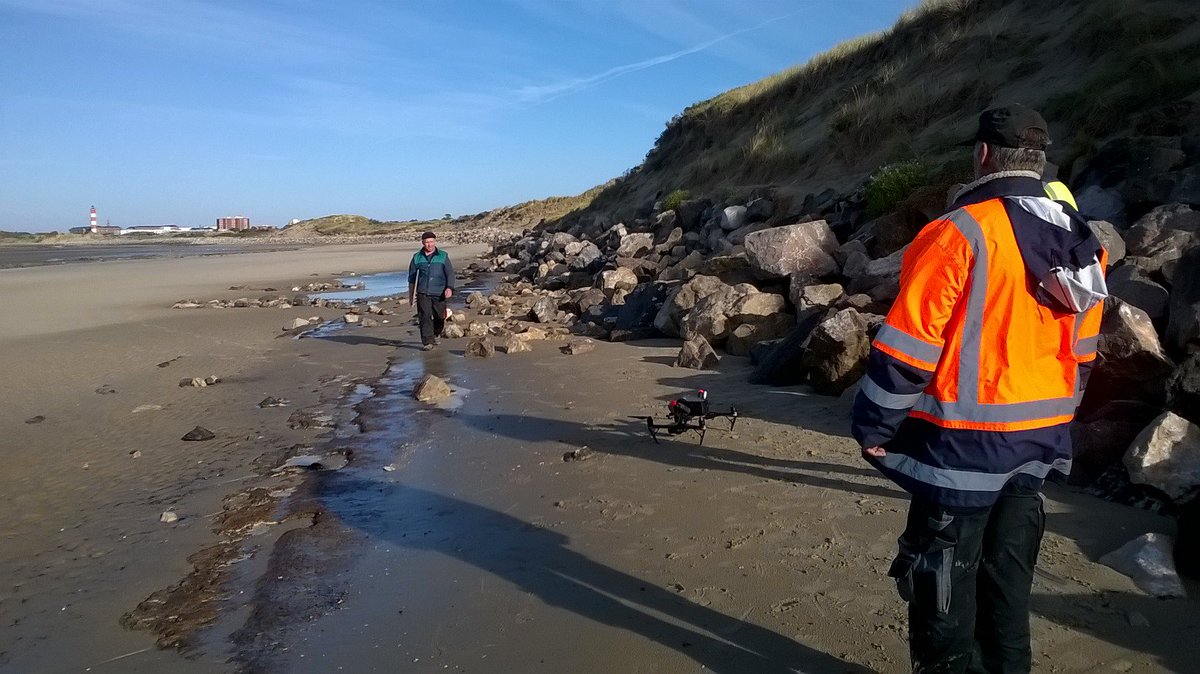 2seasEndure's tweet photo. Our partner Cerema carried out a site survey of the Baie de L'Authie by drone in early October. #duneresilience #dronesurvey
Notre partenaire Cerema a effectué une étude de site en drone dans la Baie de L'Authie début octobre. #authie #dunesdunord #endureproject https://t.co/pmhf7ip1xS