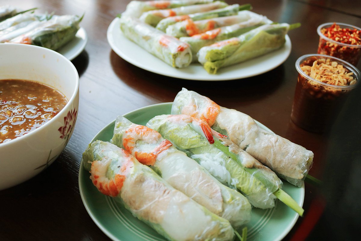 PangaraWorld's tweet photo. Our team in Vietnam likes to spice things up when it comes to office snacks. Does your team have any favorite office treats? #springrolls https://t.co/ZaZBeCzNgs