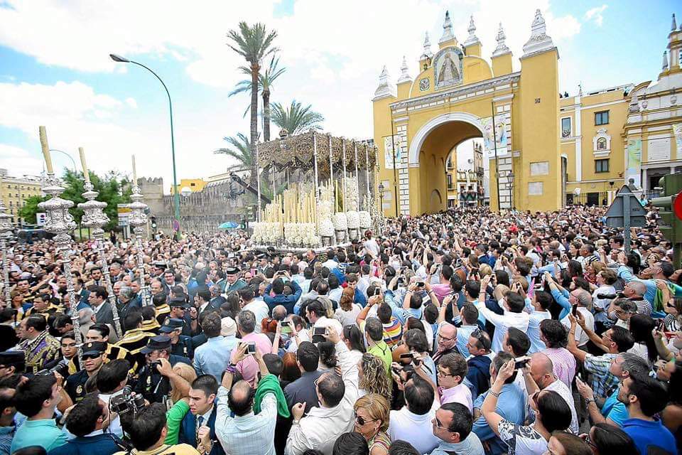 _Pilatos__'s tweet photo. Cuando Sevilla habla, el mundo calla https://t.co/zZI43uGBro