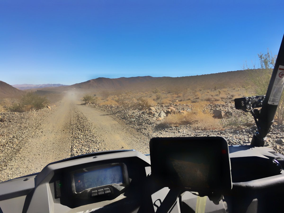 MagellanTRX's tweet image. The crew at @utvguide made a 200-mile Mohave Desert trip in thier @yamahaoutdoors Wolverine X2. Read about the adventure and general UTV desert survival tips here:
bit.ly/2qfpm0o
#adventurepro #yamahaoutdoors #wolverinex2 #utvguide #mojavedesert #utv #desertsurvival