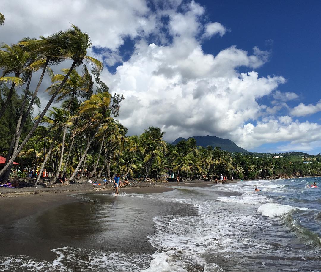 îles De Guadeloupe On Twitter Les Plages De Sable Noir