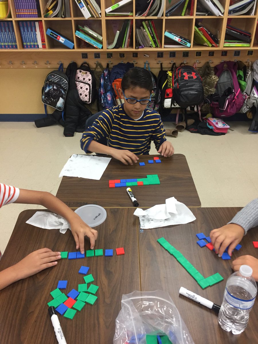 ElsaApolinar3's tweet photo. Representing multiplication #ThisIsEllison #mathisfun #doblesendero https://t.co/WygAu8uImr